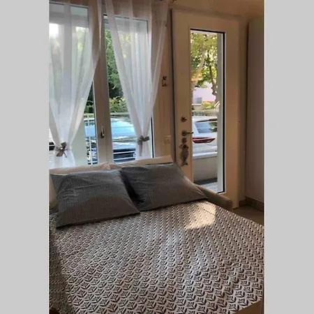 A Tra Centro E Mare Apartmán *